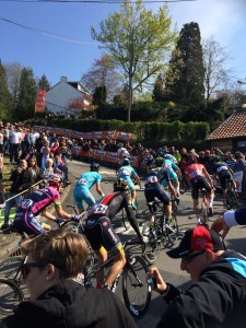 Cyclists on their penultimate lap of Huy