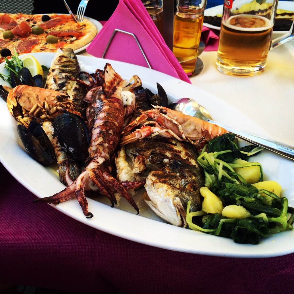 Mmmm. Grilled seafoody goodness.